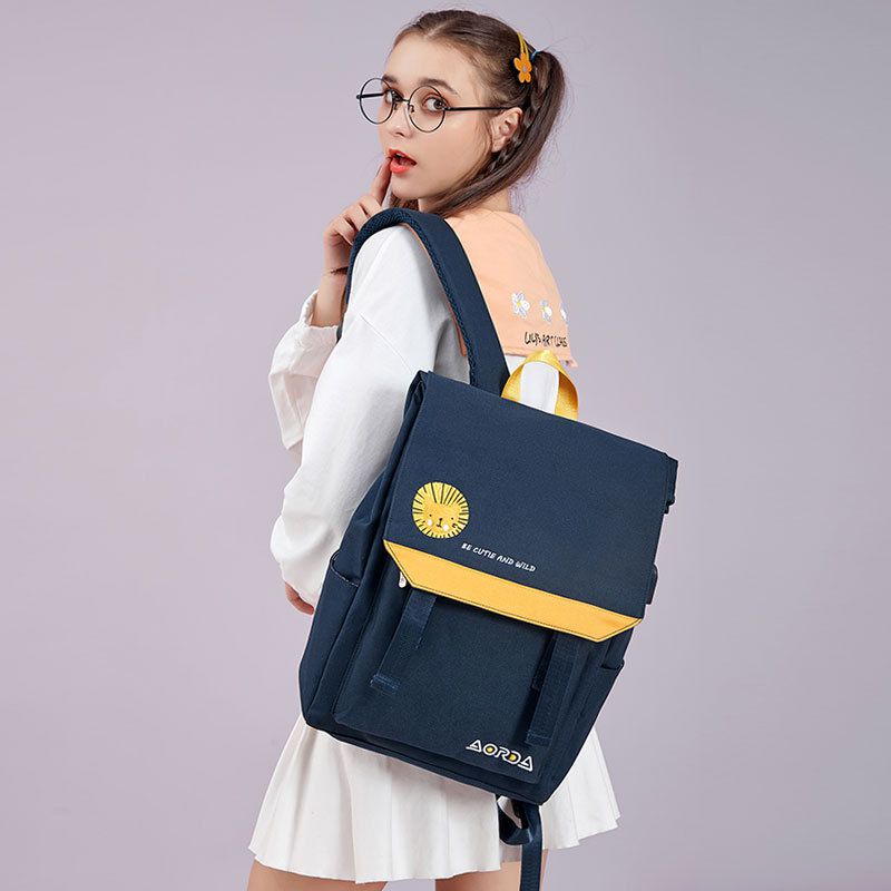 簡約大容量翻蓋書包-小獅子-黑色 (38.5x28x15cm)