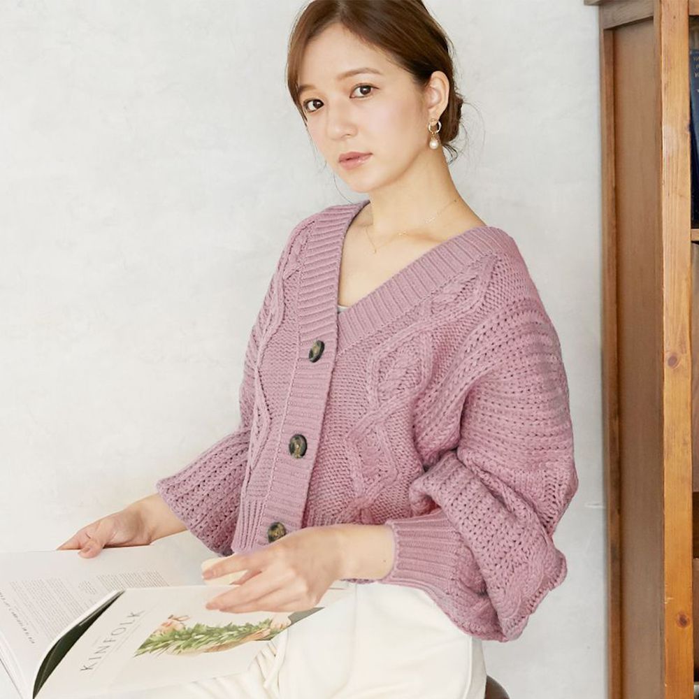 日本女裝代購 - 優雅麻花短版V領針織外套 (灰粉)