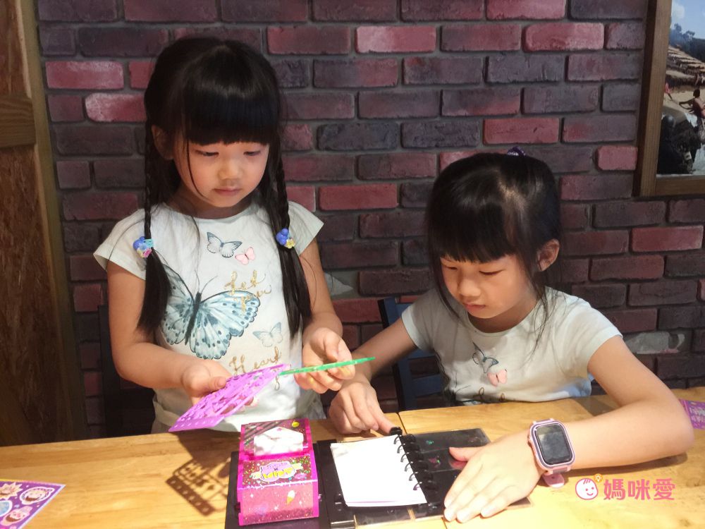 甜甜價入手 ✿ 噴畫藝術家、韓國時尚造型組、迷你繽紛貼紙機