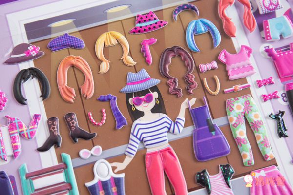 暢銷全美！【美國瑪莉莎】水畫冊＆可重複黏貼貼紙簿