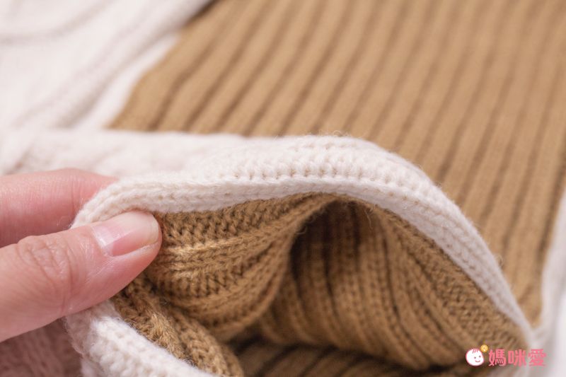 日本 AUBE - 30%羊毛混針織保暖圍巾-深灰