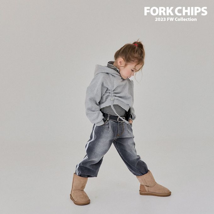 韓國 FORK CHIPS - (內磨毛)鬆緊腰雙線條點綴牛仔長褲-黑灰