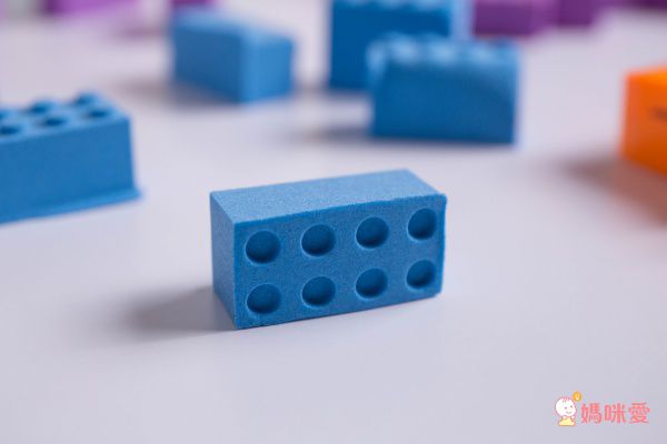 大人小孩都瘋狂的遊戲沙【瑞典 Mad Mattr】動力沙黏土