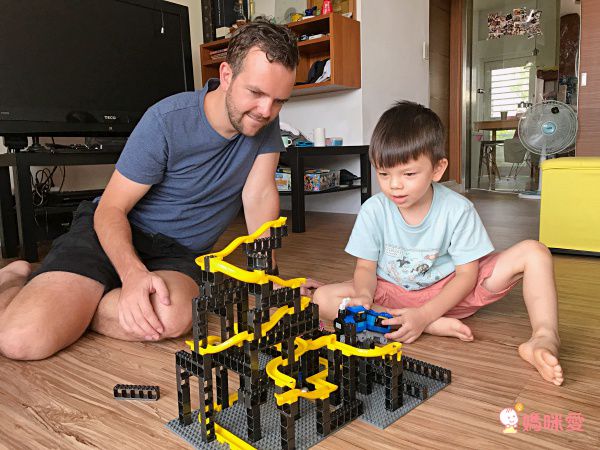 德國 HUBELiNO - pi系列軌道積木-70pcs(高斯大砲+基礎顆粒+軌道套件)