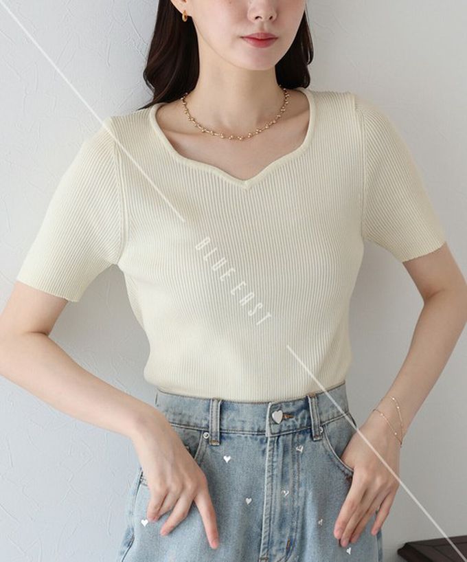 日本 BLUE EAST - 合身羅紋甜美桃心領短袖上衣-黑