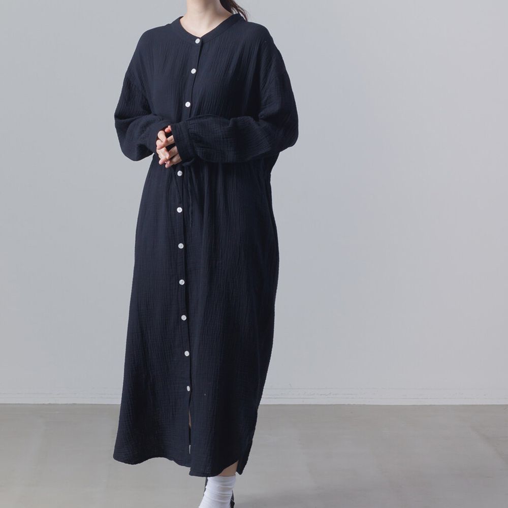 日本 OMNES - [日雜揭載] 楊柳風純棉襯衫外套/長袖洋裝-時尚黑 (Free size)