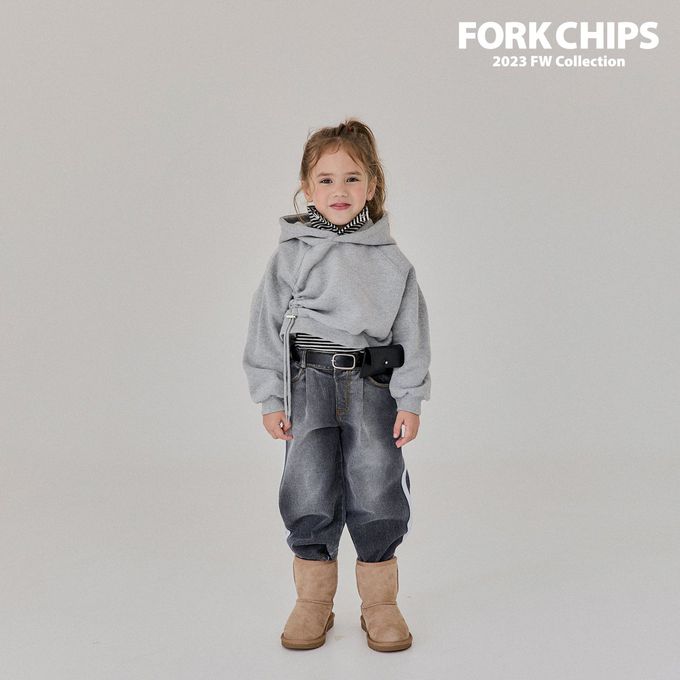 韓國 FORK CHIPS - 鈕扣高領彈性上衣-條紋