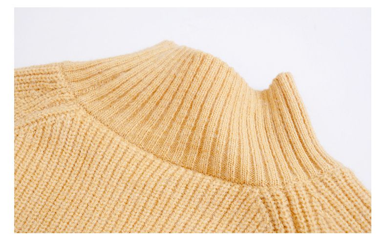 加厚半高領開衩長袖針織上衣-杏色