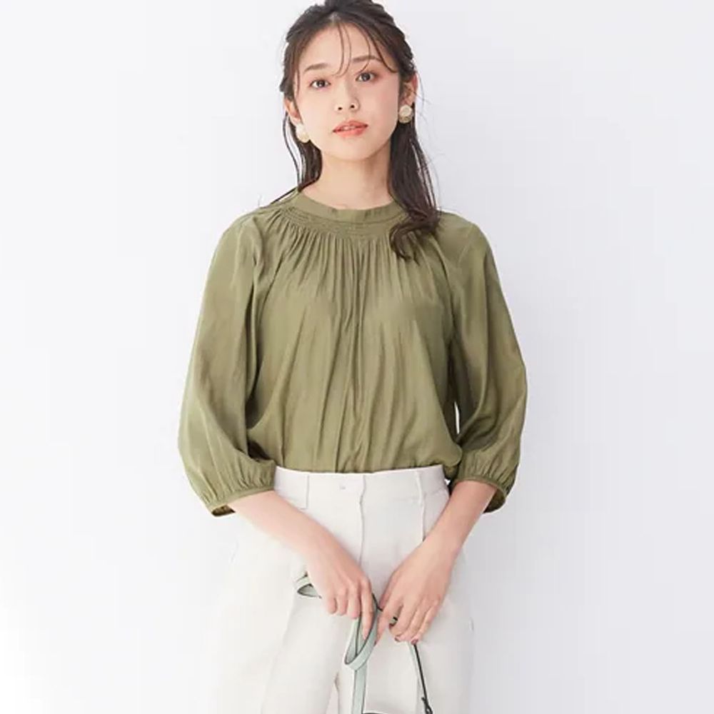 日本 BELLUNA - 優雅抓皺小高領七分袖上衣-墨綠