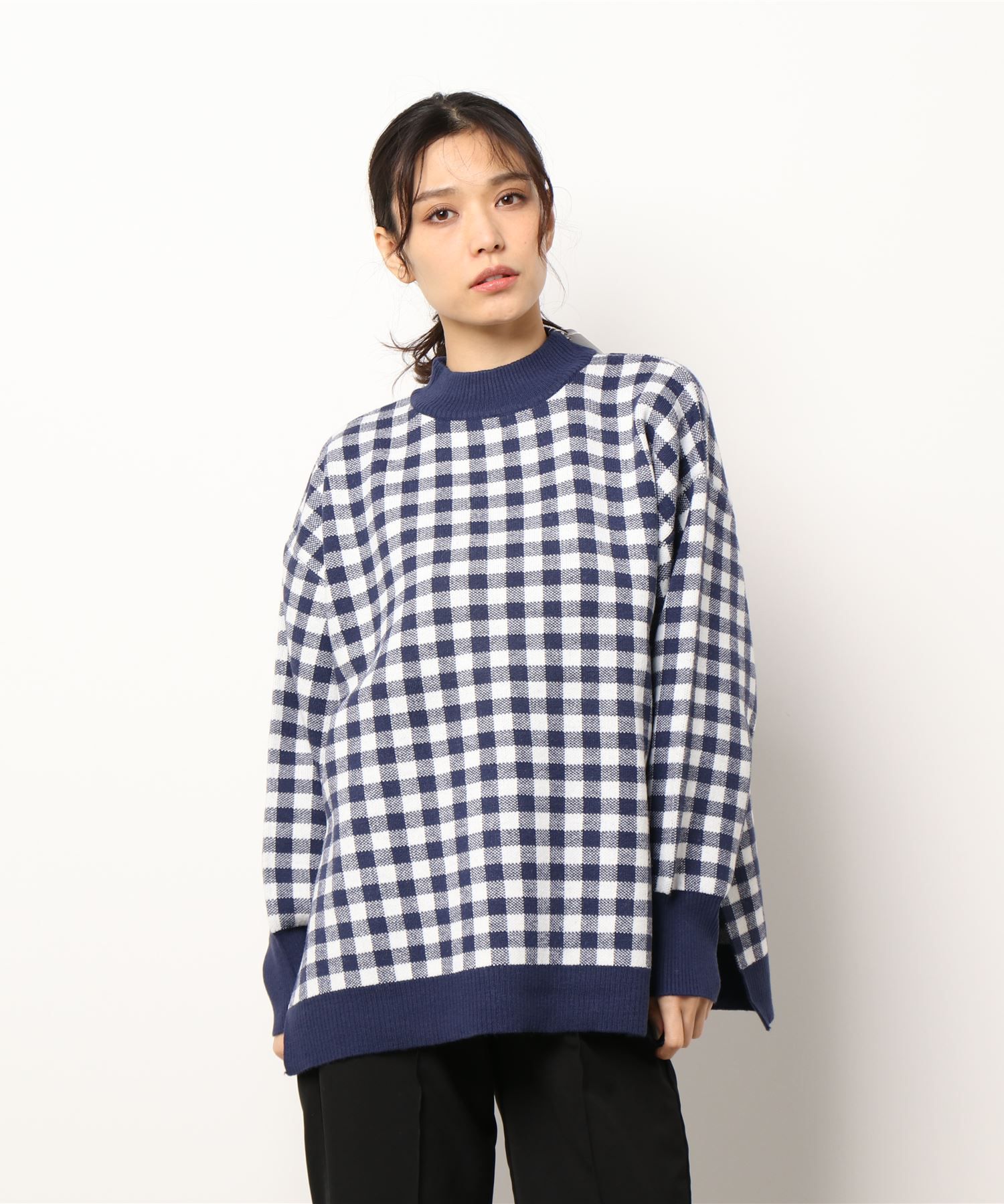 日本 Riche Glamour - 撞色格紋前短後長立領毛衣-杏