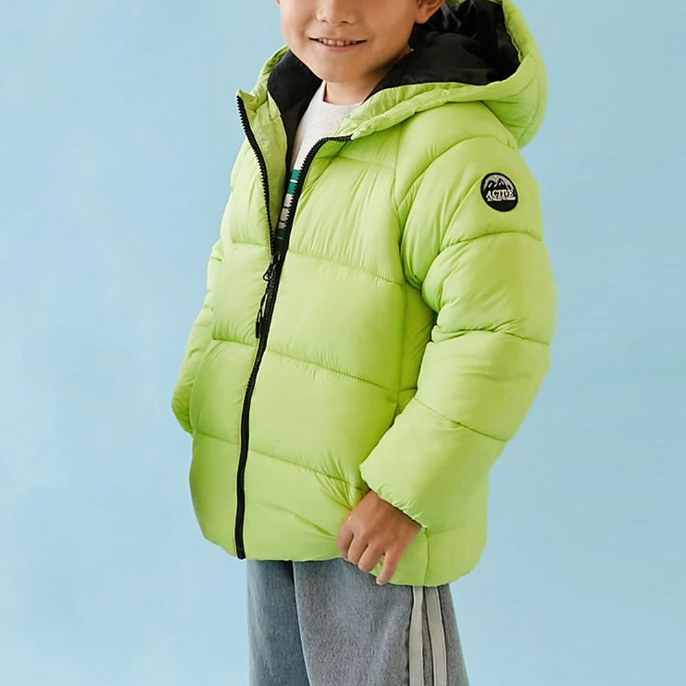 可機洗 輕量連帽保暖羽絨外套-手臂徽章-亮黃綠