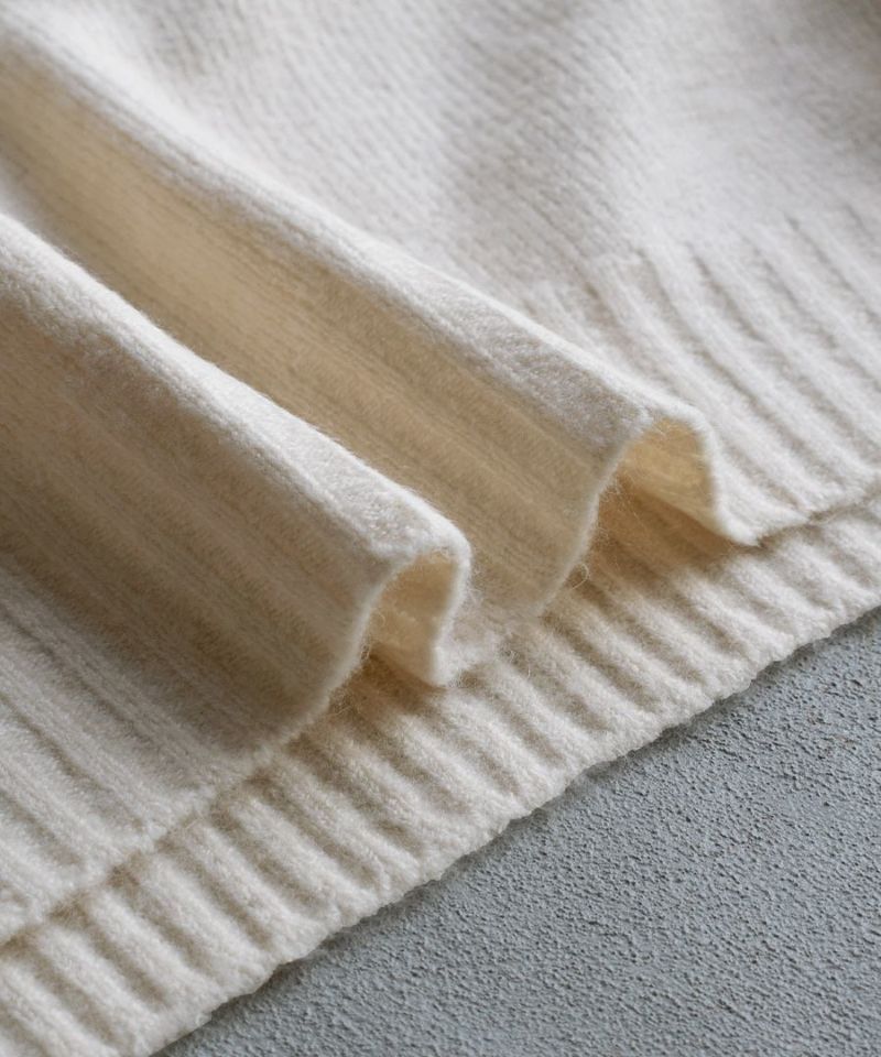 日本 zootie - 柔軟圓領短版針織毛衣-咖啡牛奶