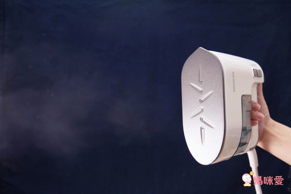 日本 IRIS OHYAMA - 「大蒸氣」隨行時尚小熨斗-IRS-01