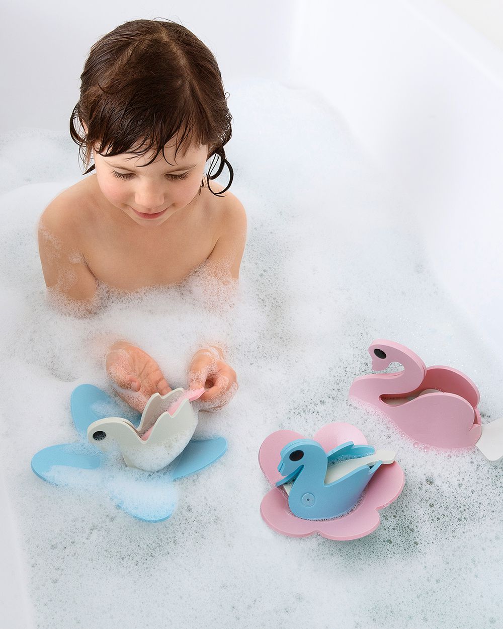 一咖多玩【比利時QUUT】玩沙戲水玩具，時尚美型！