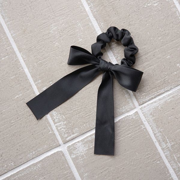 日本 Lycee mine - 光澤感大蝴蝶結絲帶髮圈-灰米