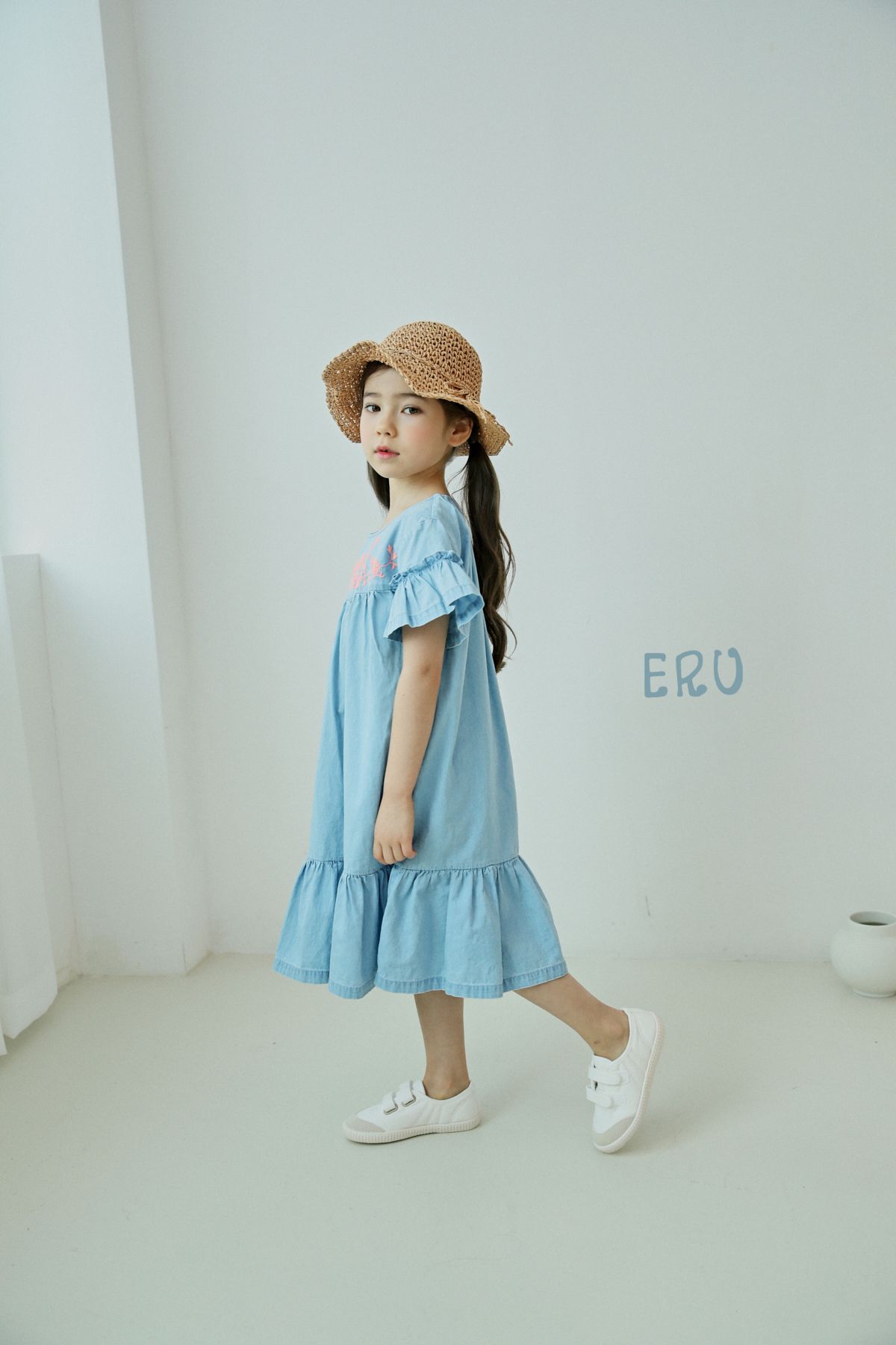 韓國 ERU - 荷葉落肩袖魚尾長洋裝