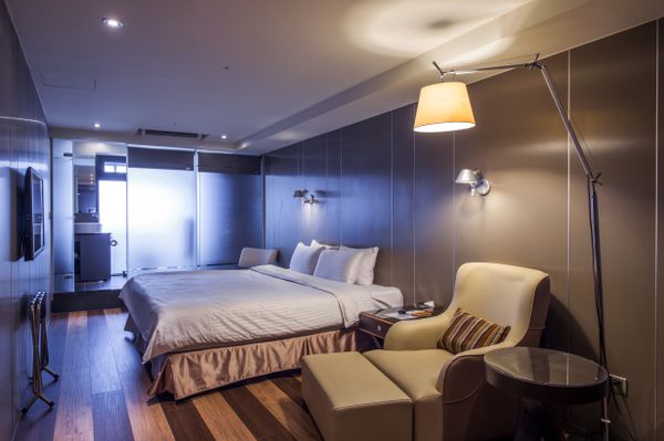 旅樂序精品旅館站前一館 ★