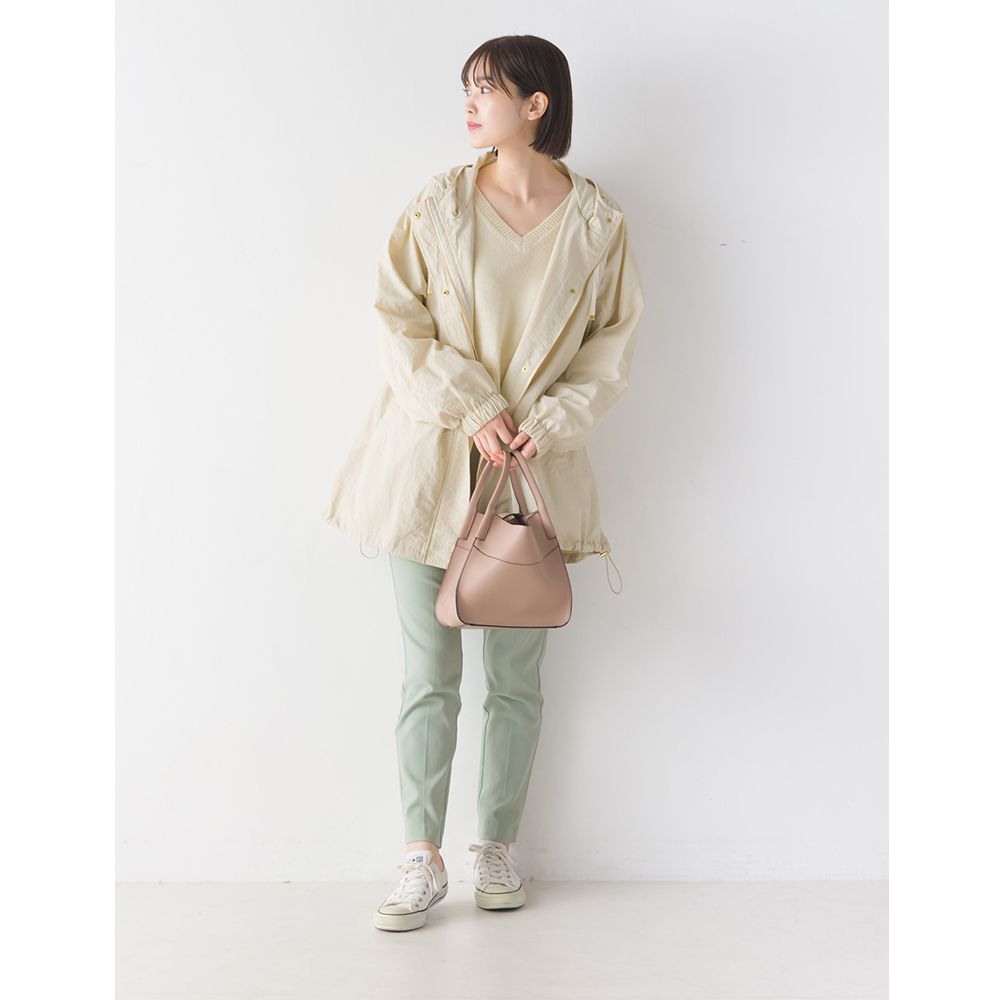 日本 OMNES - 撥水加工 輕量抽繩長版連帽風衣外套-卡其