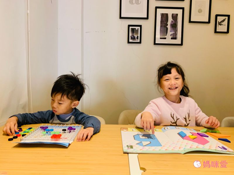 資優數學 - 越玩越聰明系列二 七巧智力遊戲-5本練習本+教具+我很棒貼紙