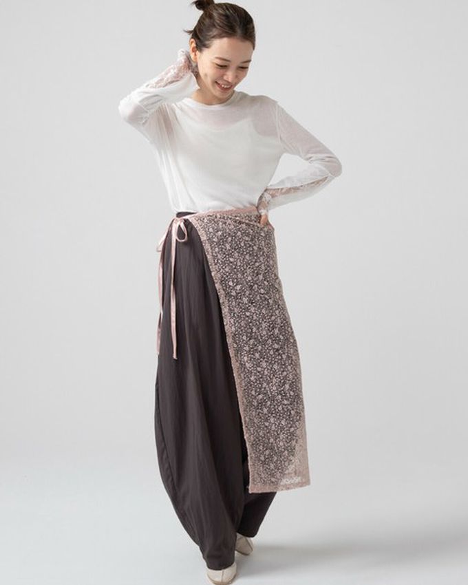 日本 gleam - 薄透合身蕾絲拼接長袖上衣-黑