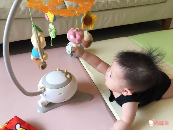 日本 Combi - Kuma 哭聲感應安撫音樂鈴-0個月起