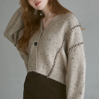 日本 Bab - 縫線感溫暖紋理短版針織外套-淺米
