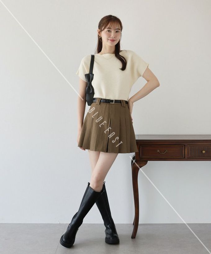 日本 BLUE EAST - 美型修身柔軟羅紋蝙蝠袖上衣-黑