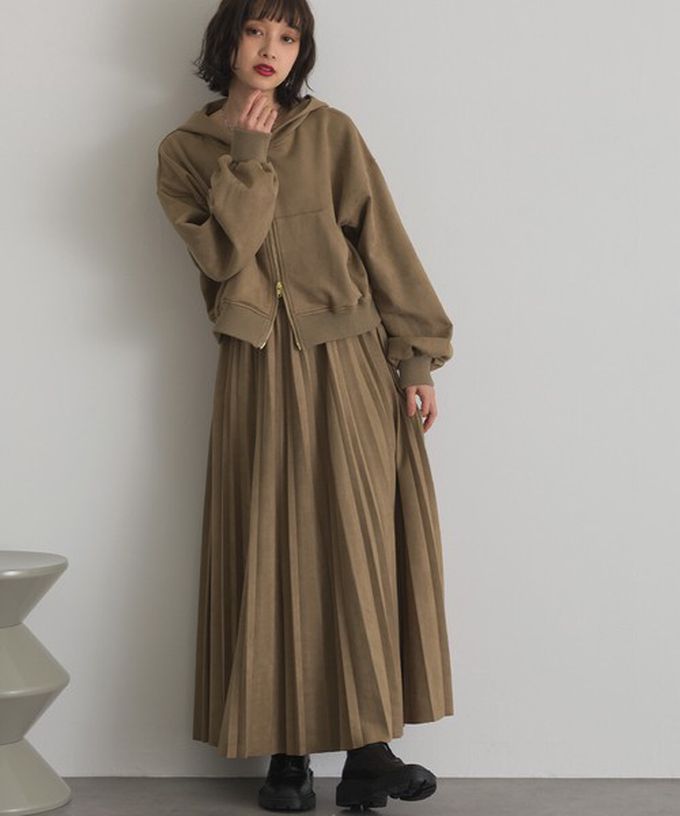 日本 ELENCARE DUE - 俐落低調麂皮百褶長裙-炭灰