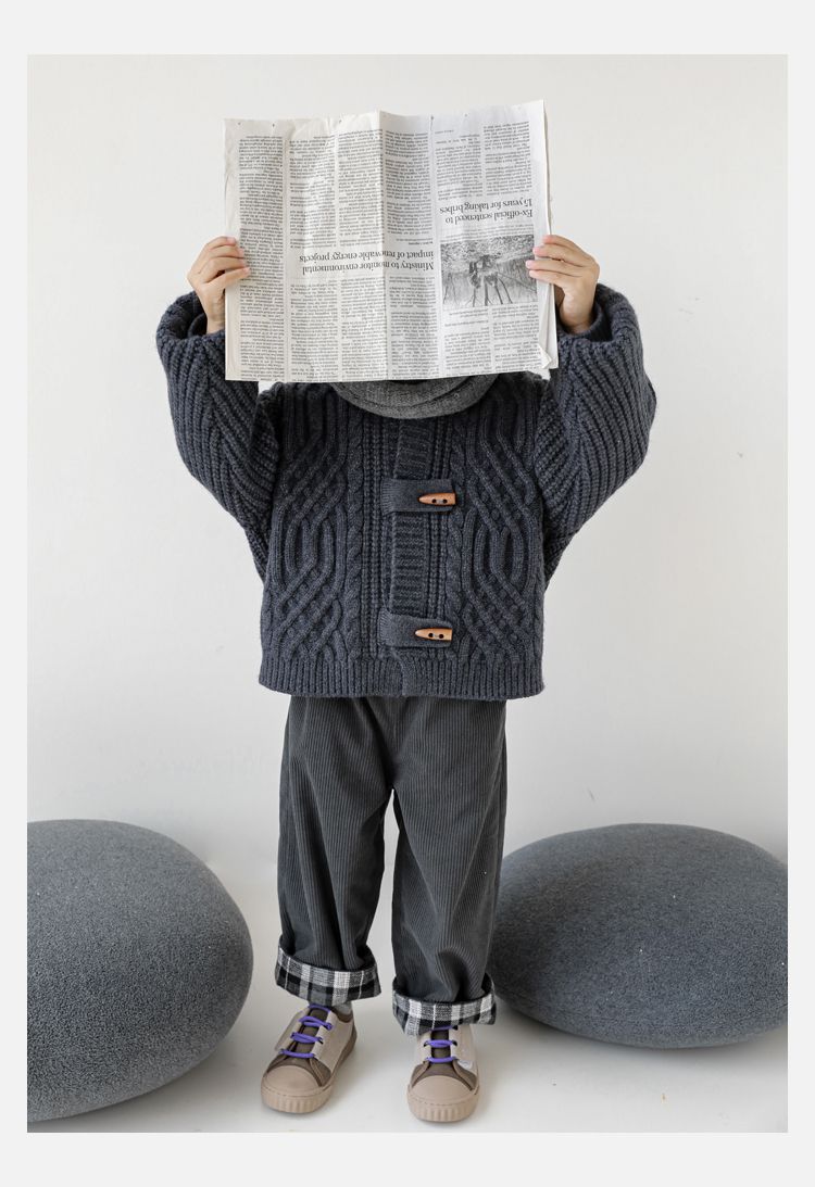 TONGMO - 復古木釦麻花編織連帽毛衣外套-黃綠色