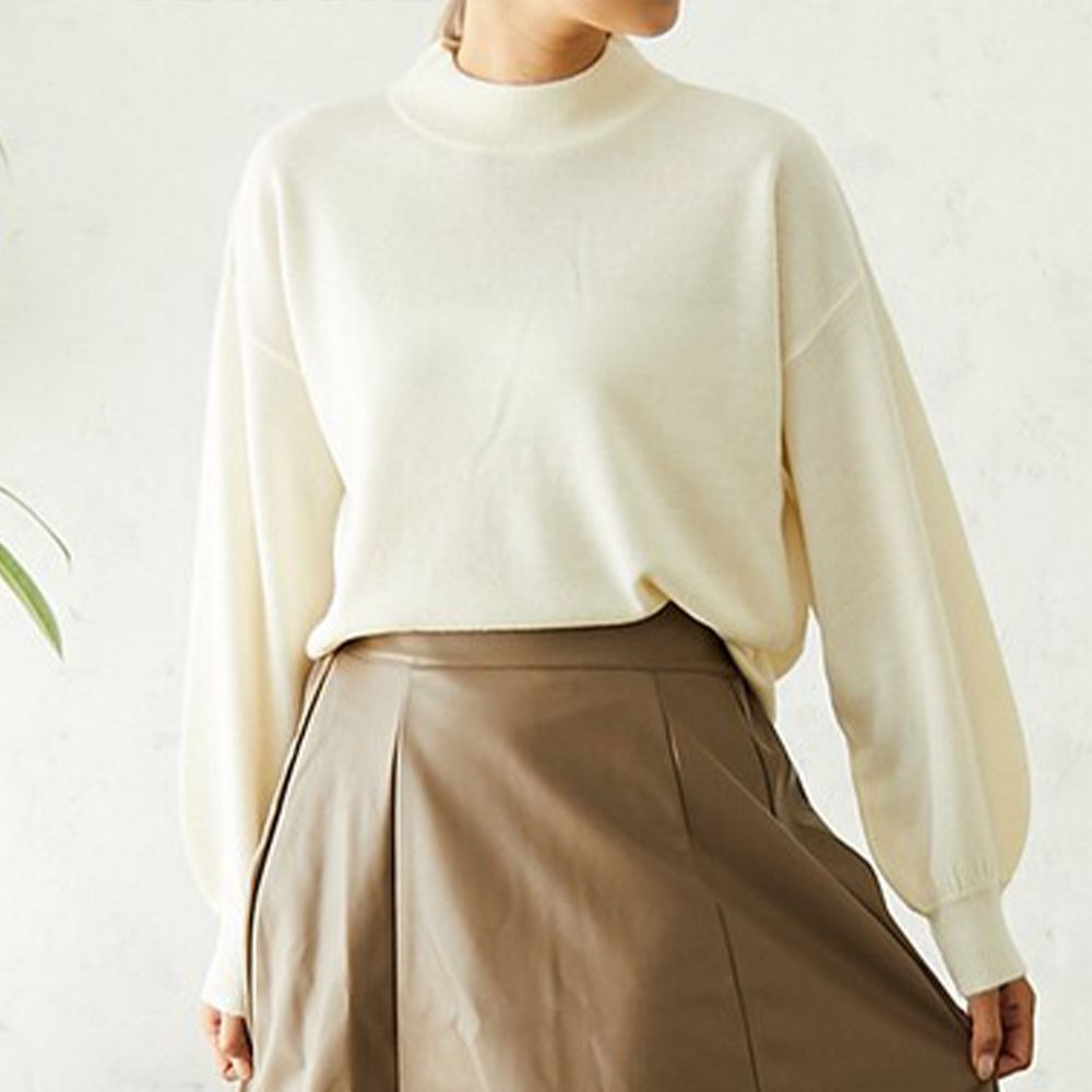 日本女裝代購 - 超柔軟薄款小高領針織上衣 (象牙白)
