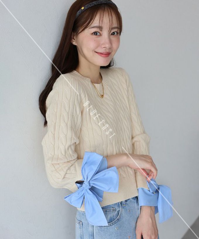 日本 BLUE EAST - 亮麗蝴蝶結緞帶袖麻花針織上衣-灰