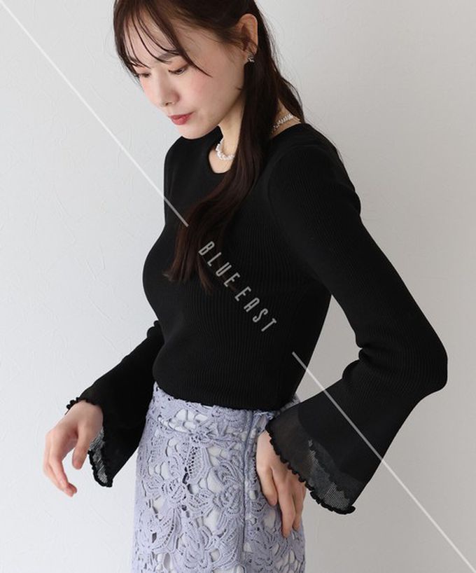 日本 BLUE EAST - 修身羅紋透膚層次喇叭長袖上衣-灰