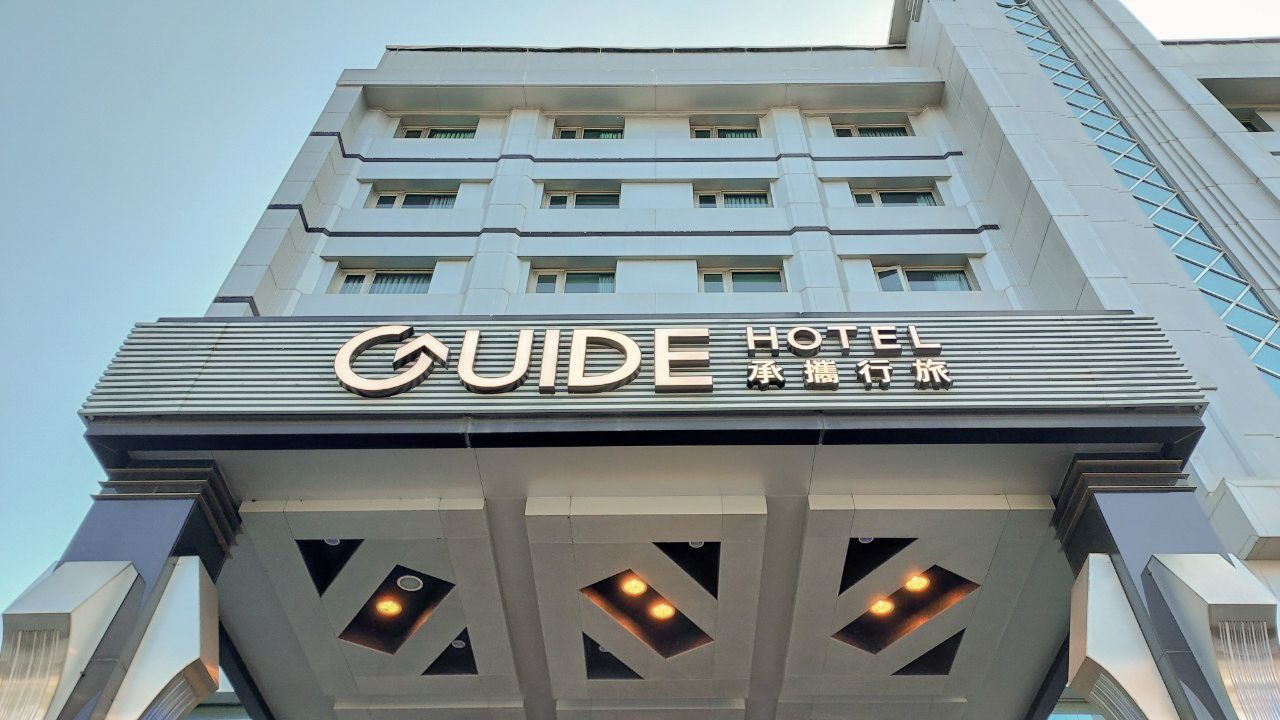 親子友善【承攜行旅 高雄六合館】破百坪賽車場 / 戶外泳池