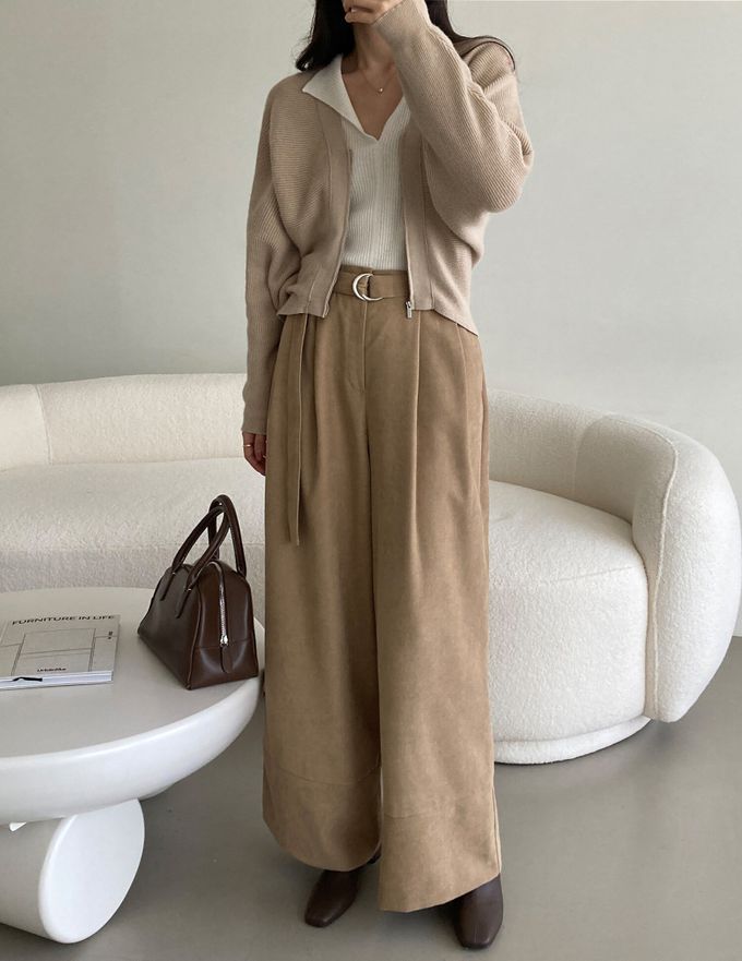 韓國女裝連線 - 浪漫開衩領羊毛針織上衣-燕麥杏 (FREE)