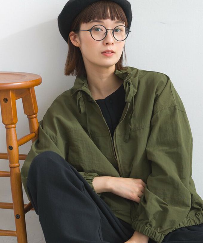 日本 Lupilien - 輕盈俏麗特色領尼龍短版薄外套-軍綠