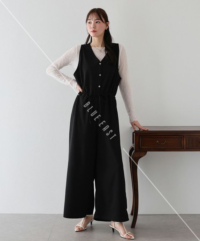 日本 BLUE EAST - 韓國製 簡潔迷人V領無袖連身褲-黑