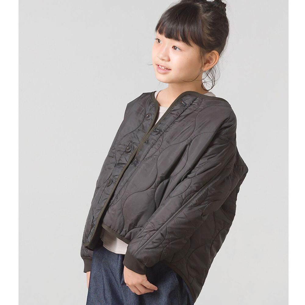 日本 OMNES - (兒童) 輕量斜衣襬衍縫短版保暖外套-黑
