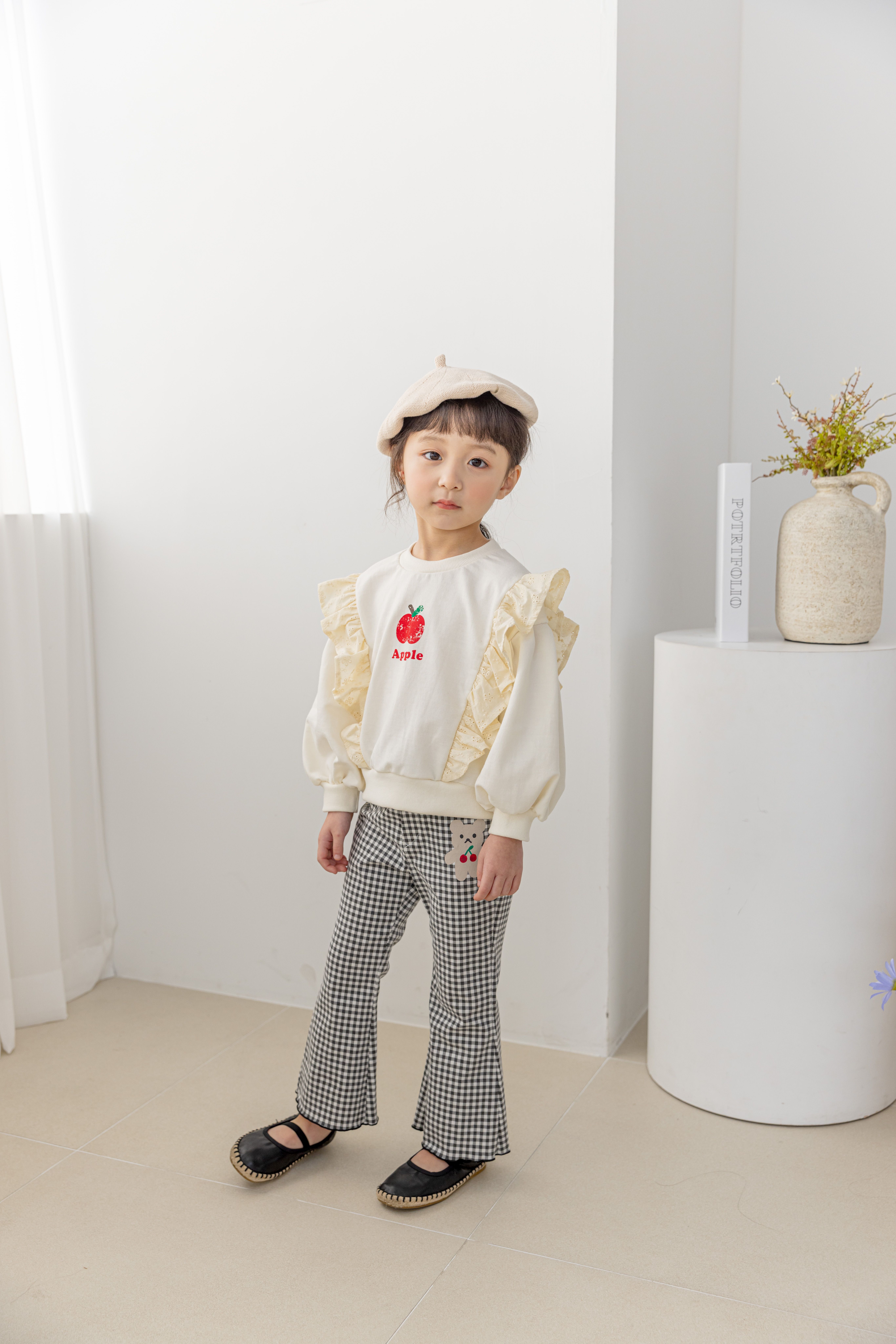 韓國 Orange Mom - 荷葉裝飾蘋果泡泡袖上衣-象牙白