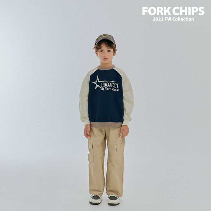 韓國 FORK CHIPS - 刺繡文字拼色長袖大學T-深藍