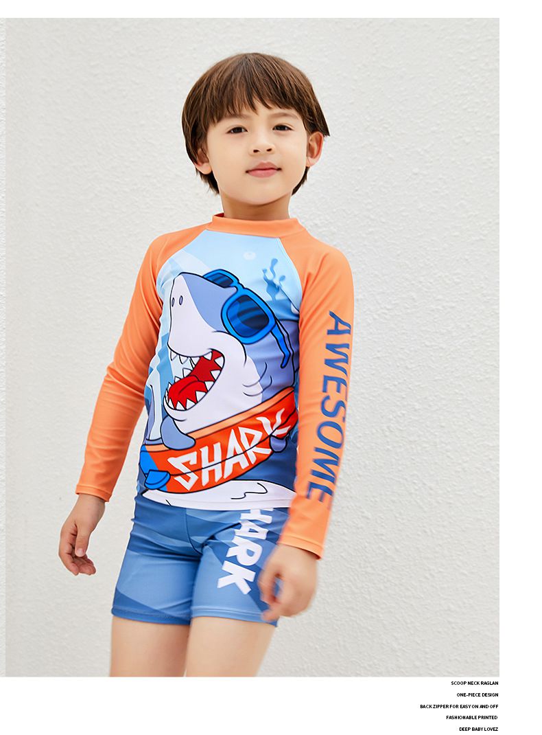 男寶童趣卡通圖長袖泳衣套裝(三件組)-墨鏡鯊魚-灰藍+橘-泳帽、泳衣、泳褲