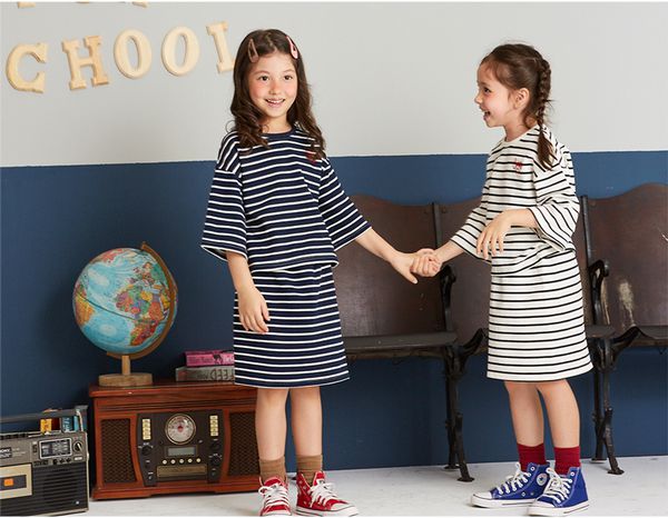 麗嬰房 Little moni - 運動風條紋套裝-深藍