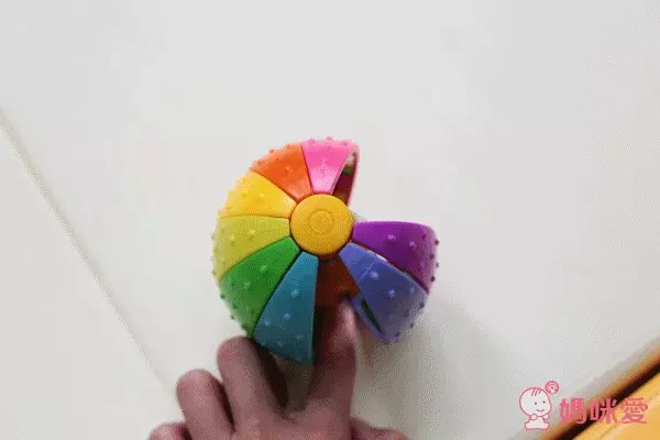 Tiny Love - Spin-Ball旋轉彩球 (6-24m)