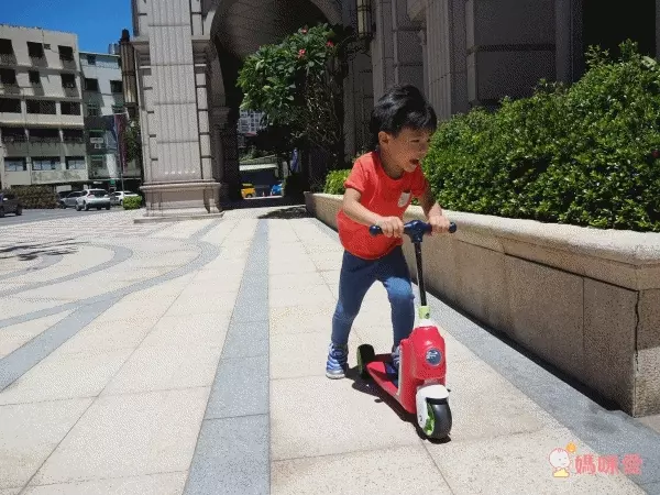 NONAKA WORLD - 變身騎士α 滑步車+滑板車 2 in 1-紅色