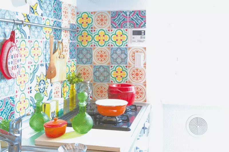 風靡全球花磚熱潮✿日本 decolfa 幾何花紋地貼、壁磚貼、裝飾膠帶