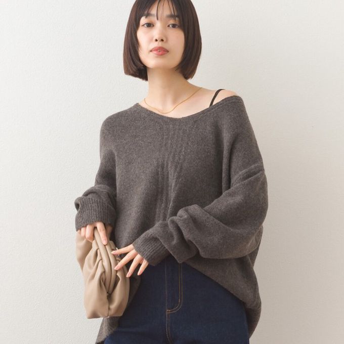 日本 OMNES - V領美型優雅混色感針織毛衣-深灰