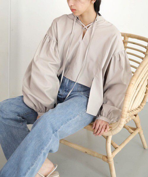 日本 Bab - 前短後長設計感綁帶上衣-簡約白