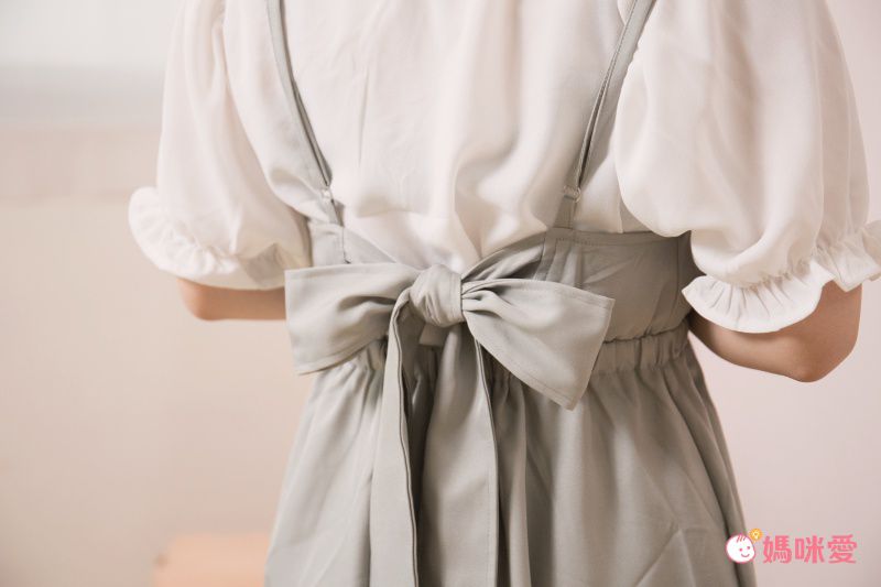 日本 ELENCARE DUE - 滿版圖騰綁帶長褲-白底