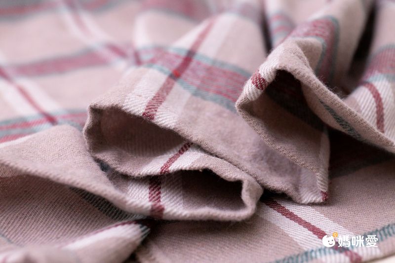 日本 ehka sopo - 百搭木耳滾邊短袖上衣-明亮粉