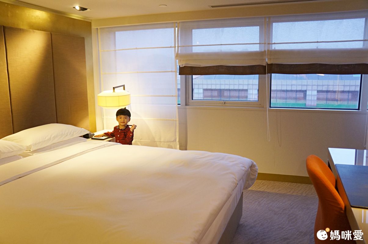 2大2小★暑假不加價【台北君悅】一泊二食豪華度假之旅