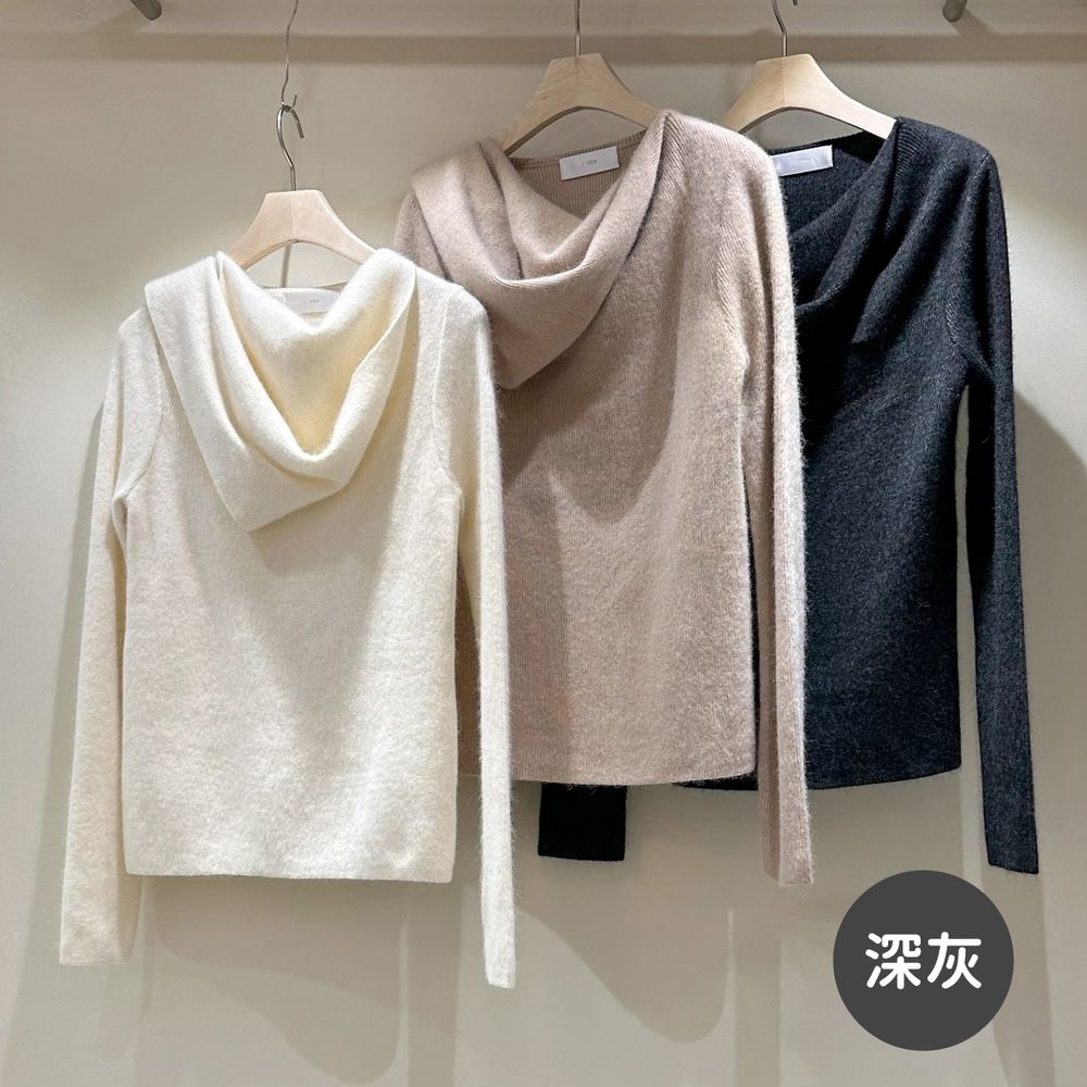 柔美圍巾領羊毛針織上衣-深灰 (FREE)